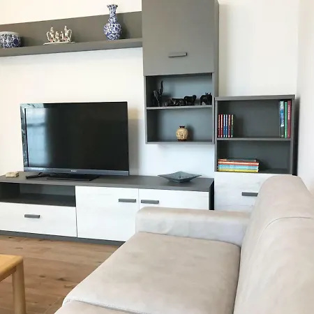 The Castle House Apartment Dervio